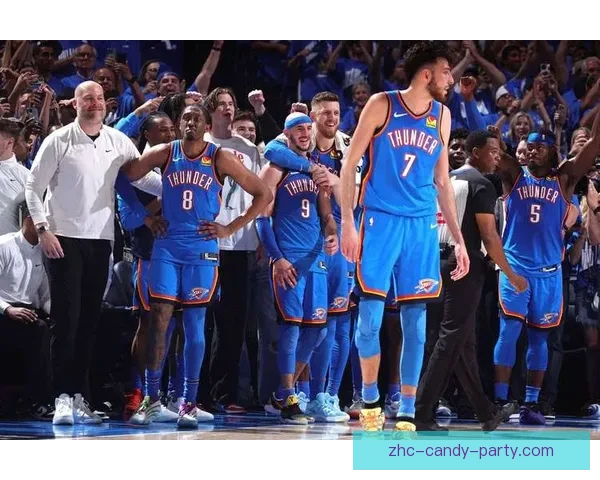 雷霆主场大胜步行者展现强势进攻与防守优势